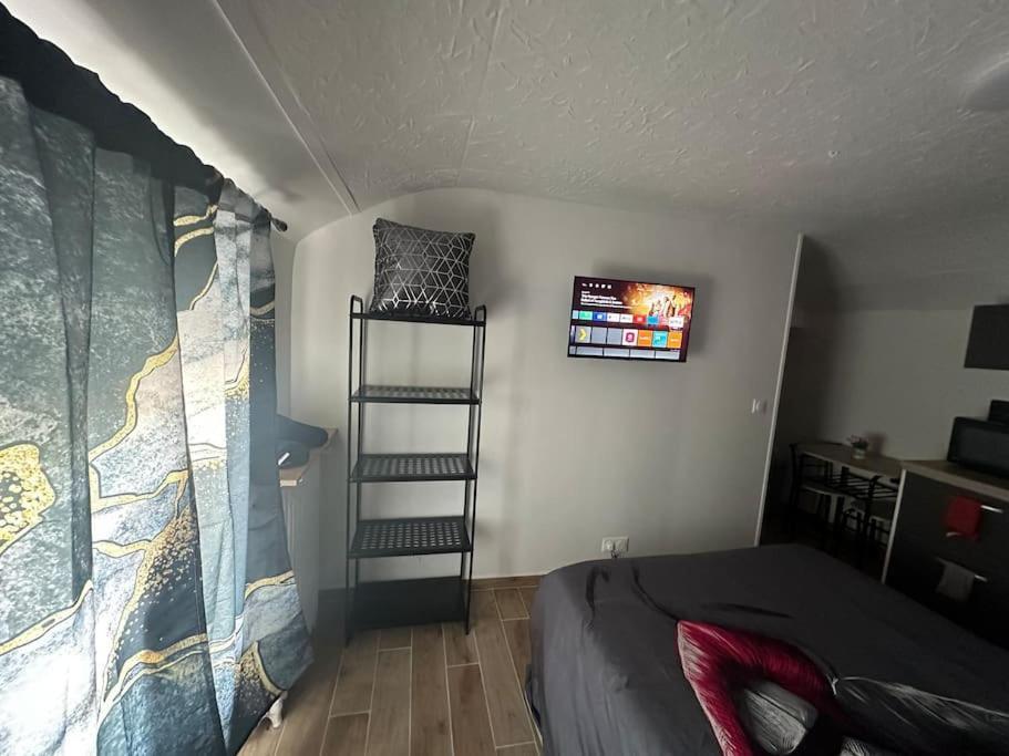 Apartment Charmante Ligne 13 Tram 5 Saint Denis *